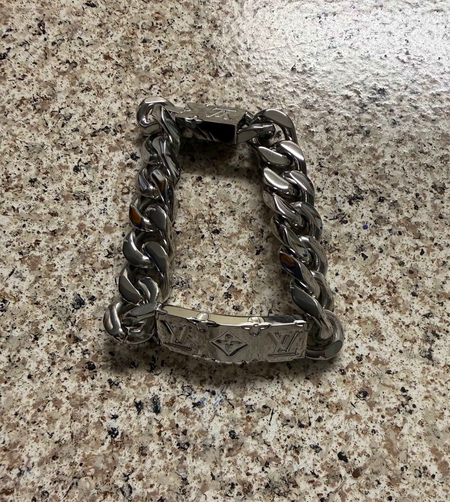 Louis Vuitton Chain Links Bracelet