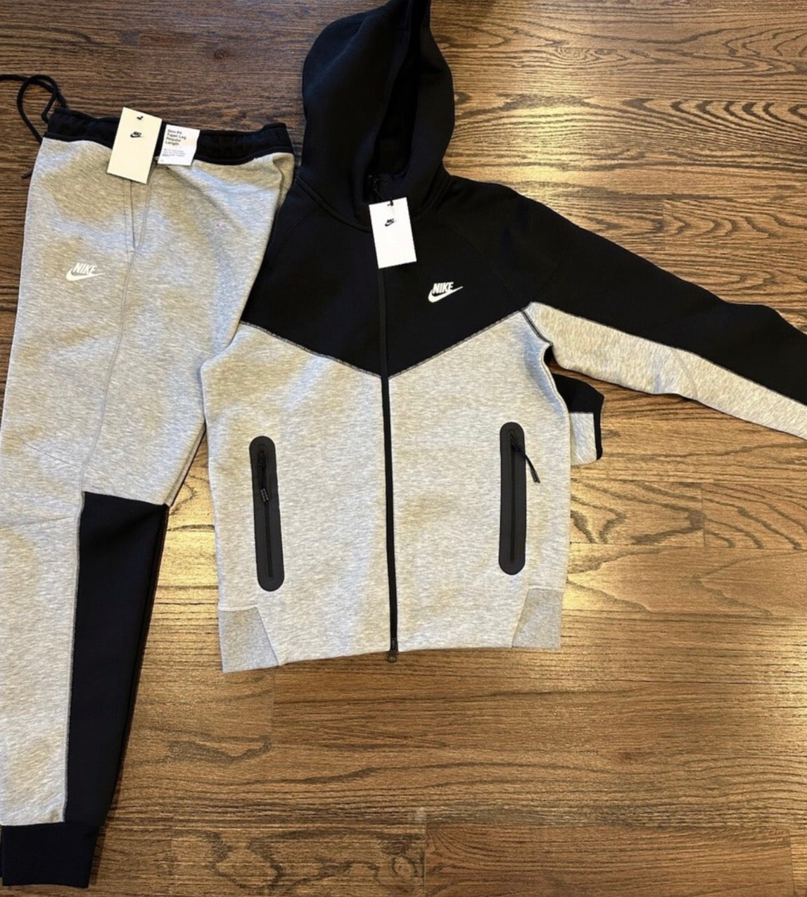Nike Tech Fleece Sets